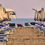 Cozy With Sunny Terrace In * بيبيوني